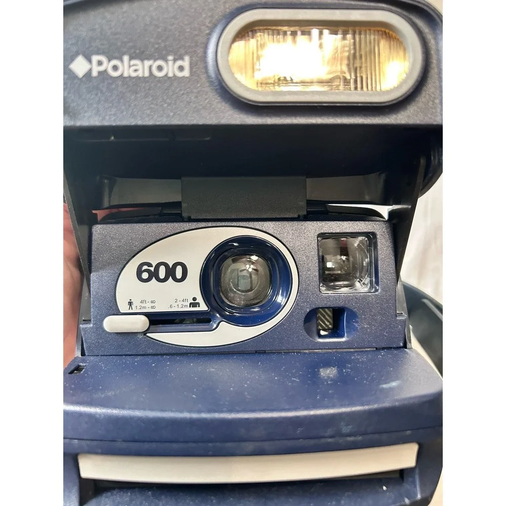 Polaroid 600 Blue Instant Film Camera w/ Built-In Flash Vintage Style *UNTESTED*